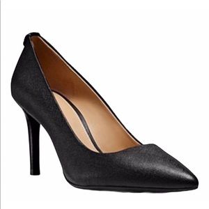 MICHAEL KORS Pebbled Leather Upper Pumps 6.5M